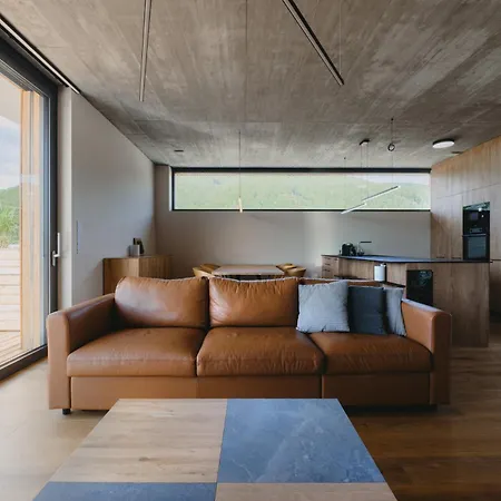 Laresidencia شقة Konská